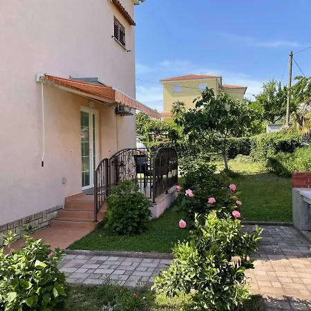 Studio Apartment Rafael Rovinj Exterior photo