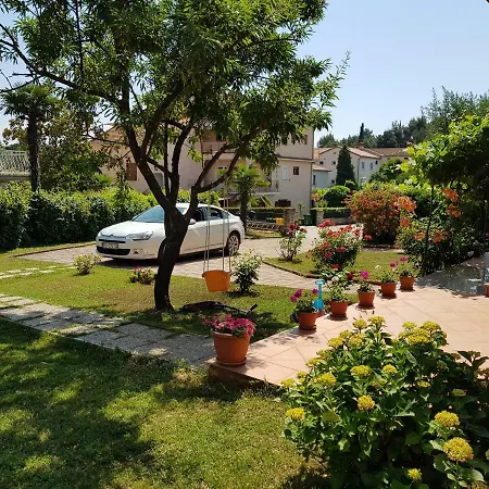 Studio Apartment Rafael Rovinj Exterior photo
